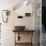 Boutique Ното
